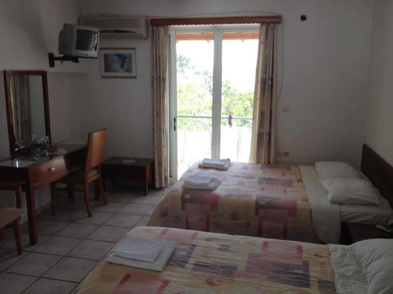 Gikas Apartments Marmari  Esterno foto